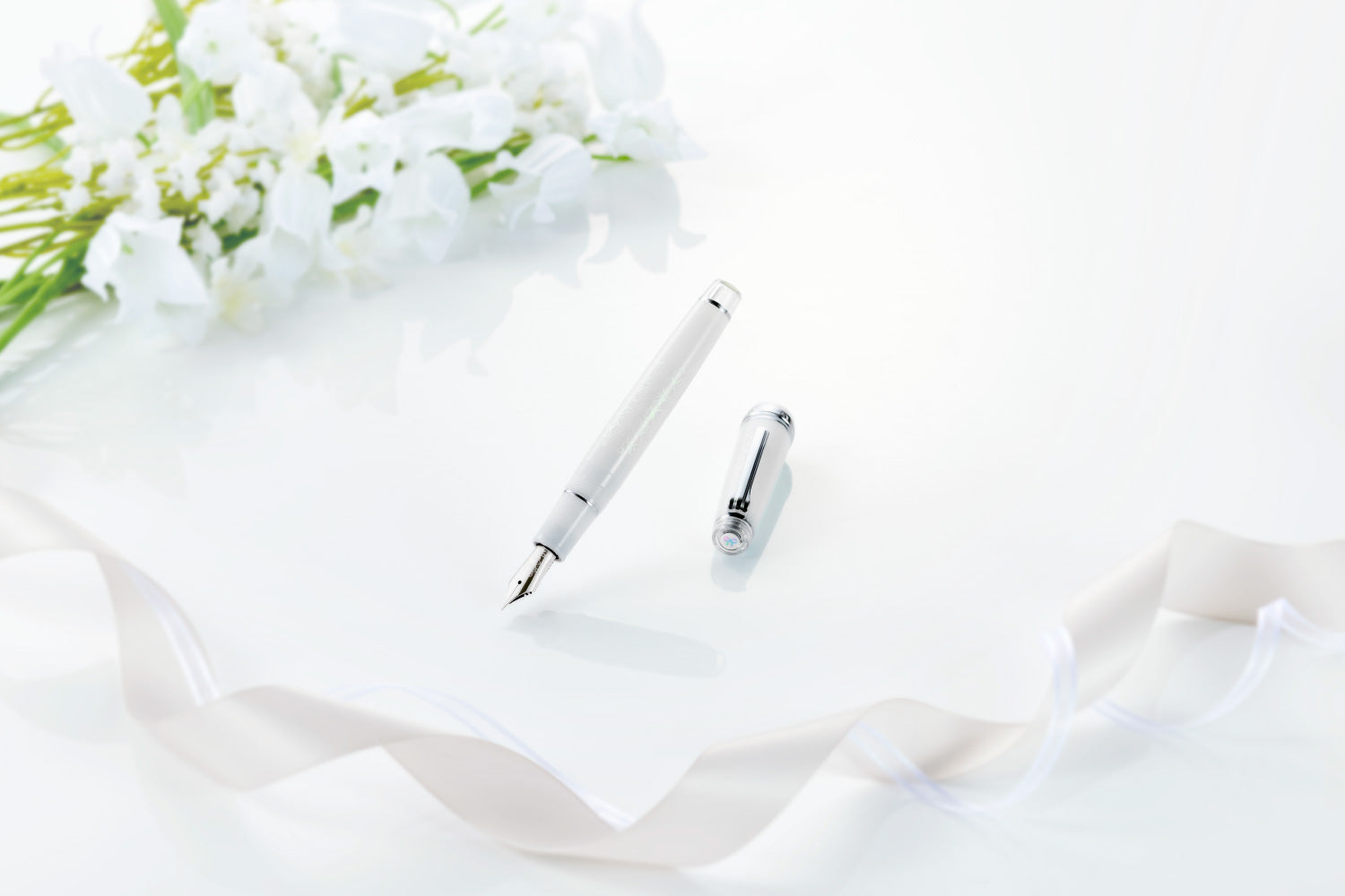 3月19日より銀座本店で事前予約開始！5周年記念「5th anniversary プロフェッショナルギア万年筆 カンパニュラ」3月26日発売