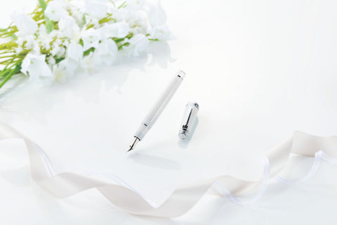 3月19日より銀座本店で事前予約開始！5周年記念「5th anniversary プロフェッショナルギア万年筆 カンパニュラ」3月26日発売